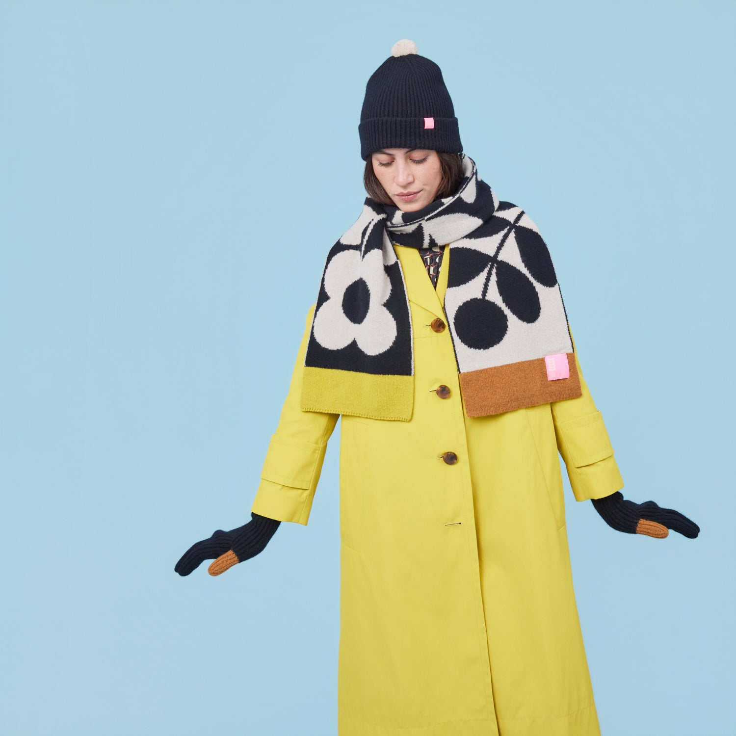 Stem Sprig Wool Scarf - Cream Black