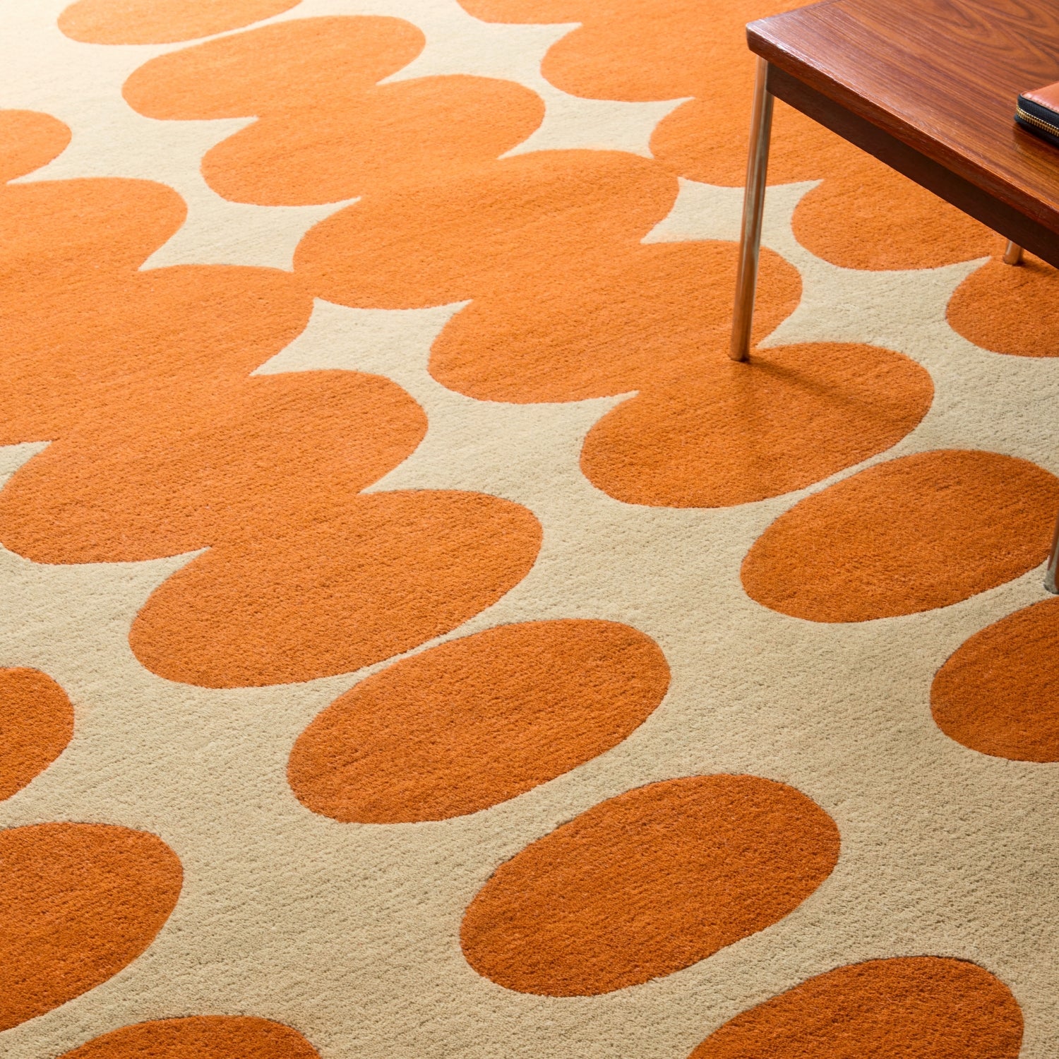 Optical Oval Rug - Orange Sand