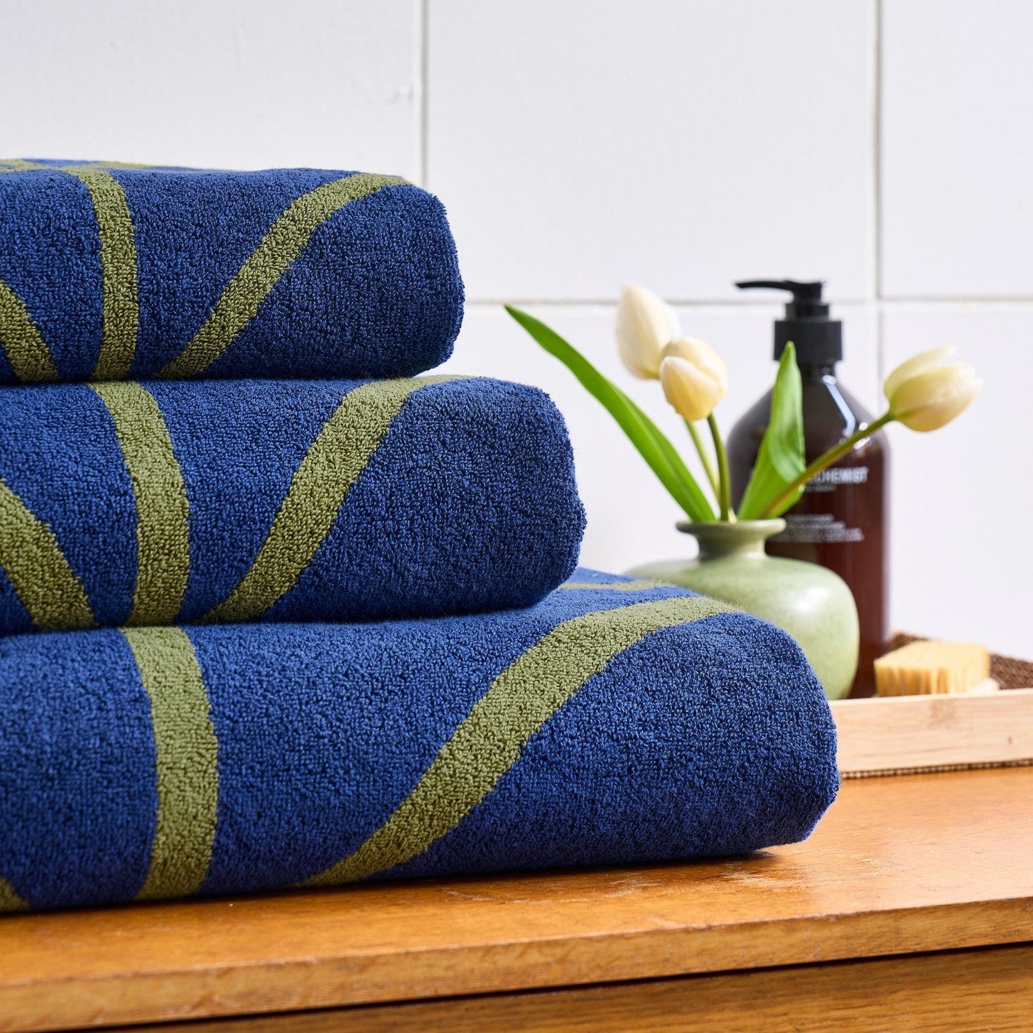Linear Stem Towels - Navy