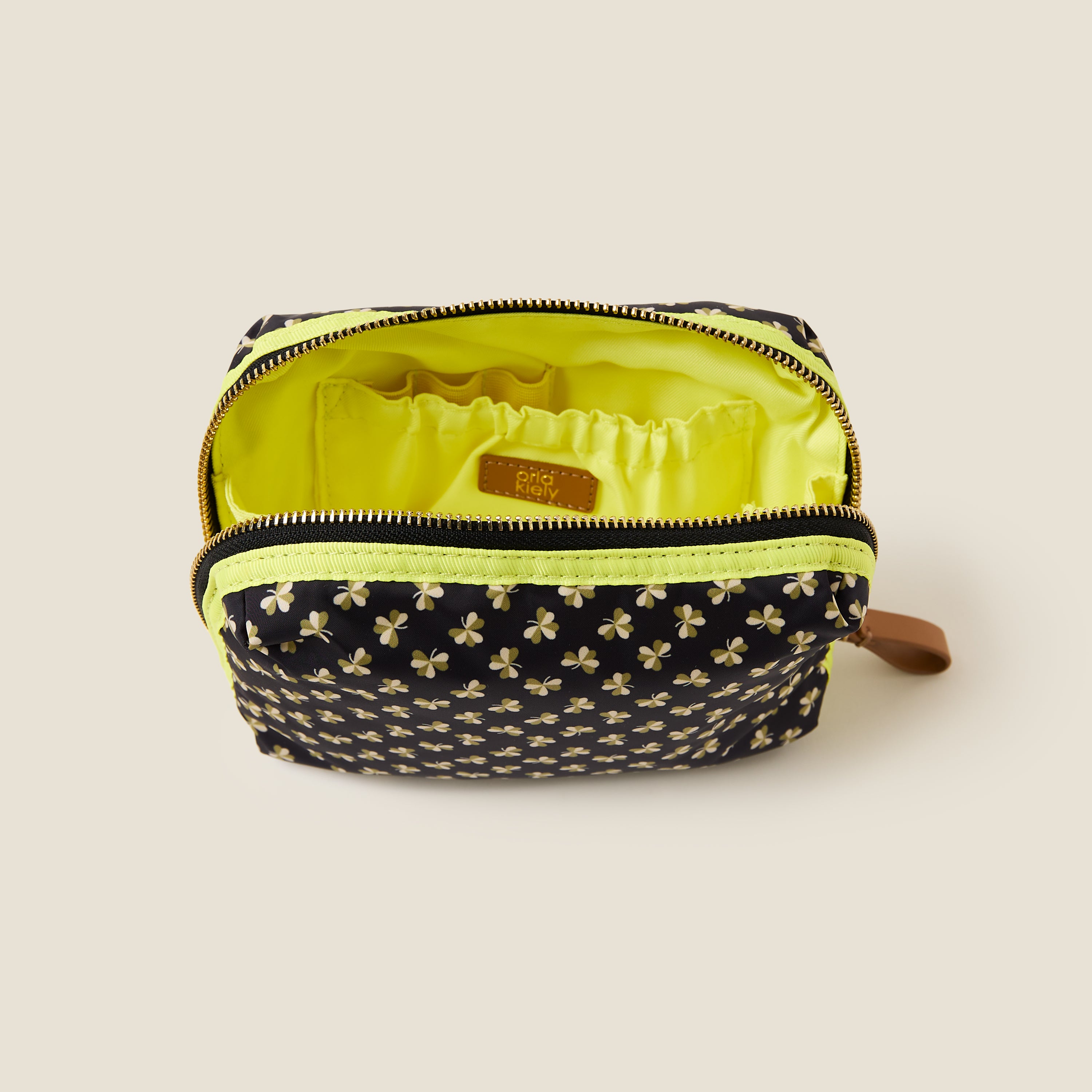 Medium Pouch - Ditsy Clover Black