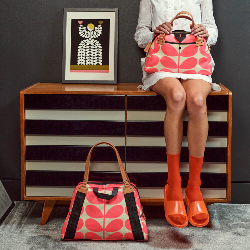 Orla Kiely Sharpie major and Sharpie minor in neon pink stem