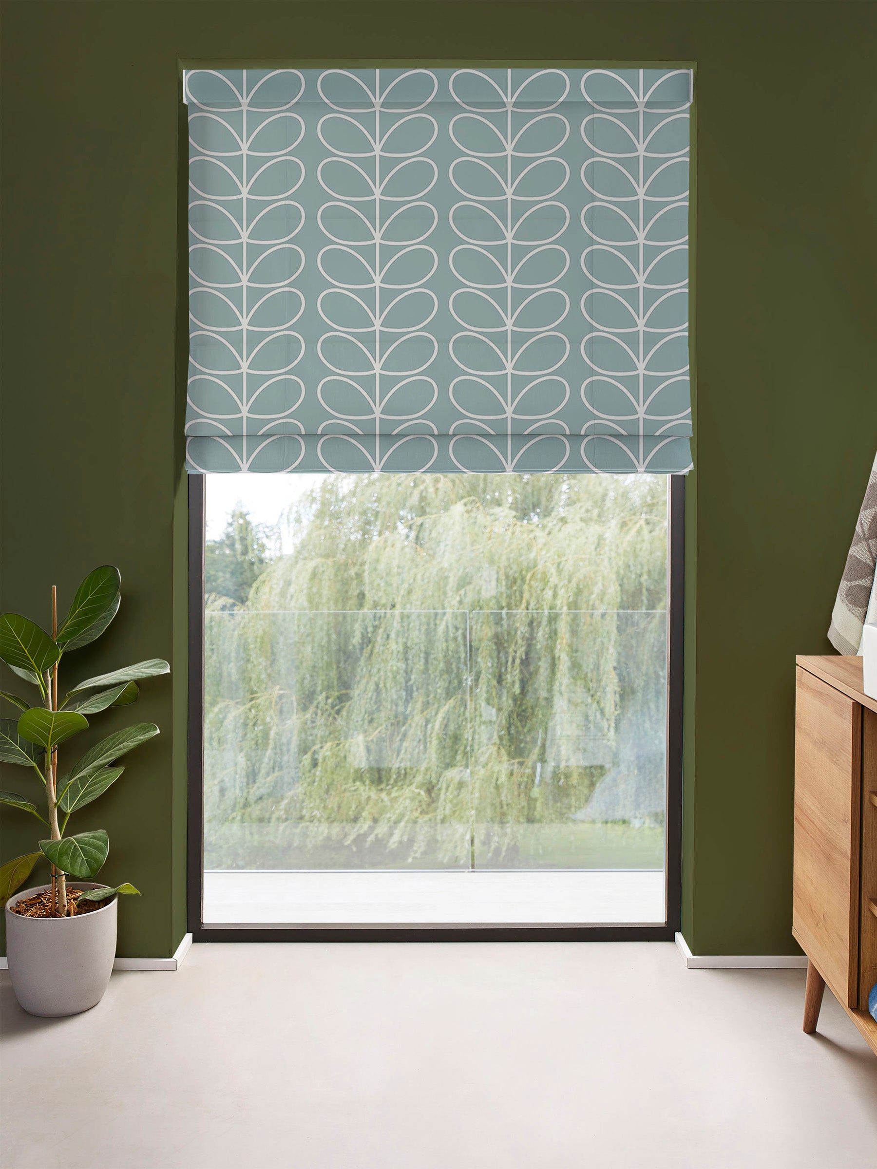 Aqua Jumbo Linear Stem Made to Measure Roman Blind