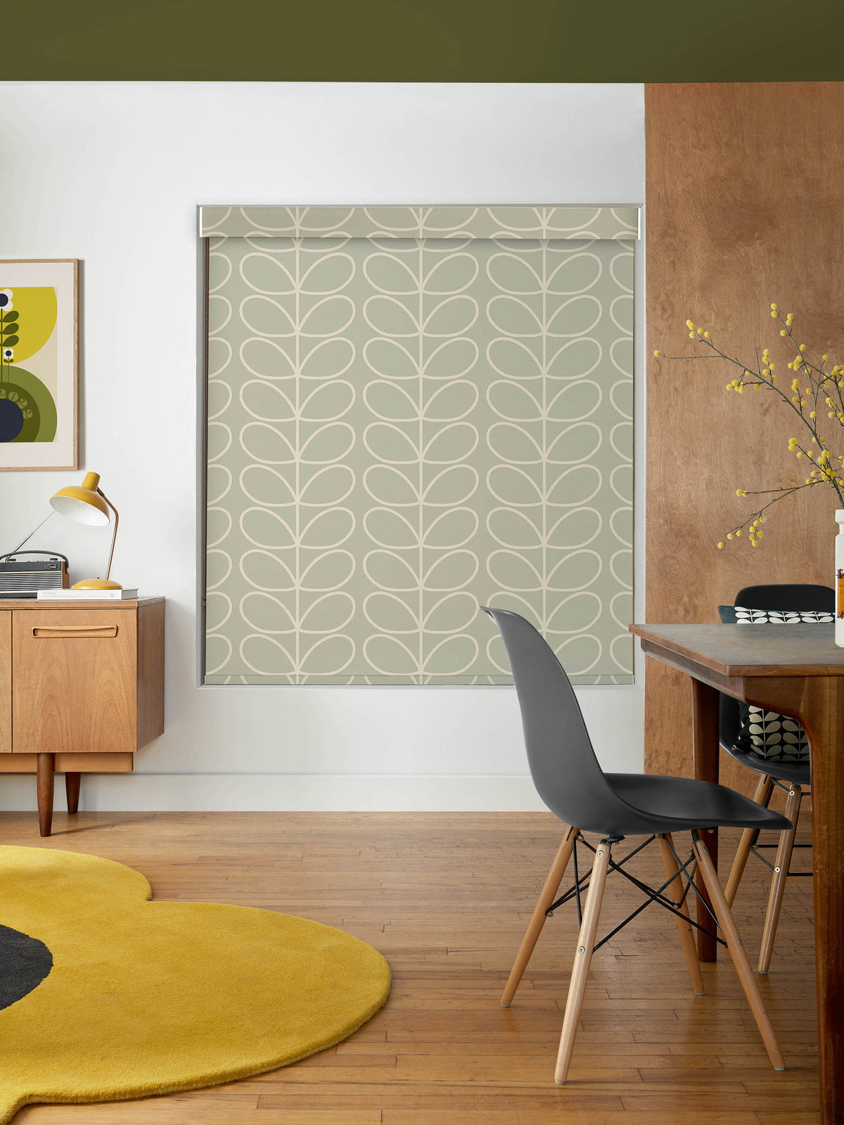 Pebble Jumbo Linear Stem Made to Measure Roller Blind