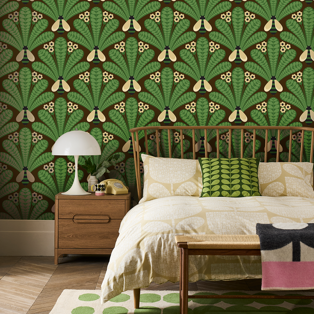 Honey-Bee Basil Wallpaper